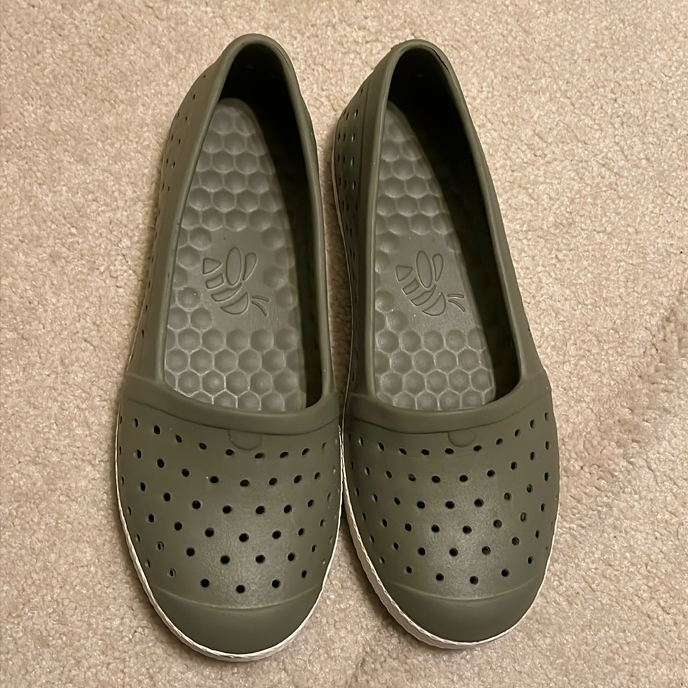 Joybees Women’s Slip On Espadrilles Dusty Olive Size 11